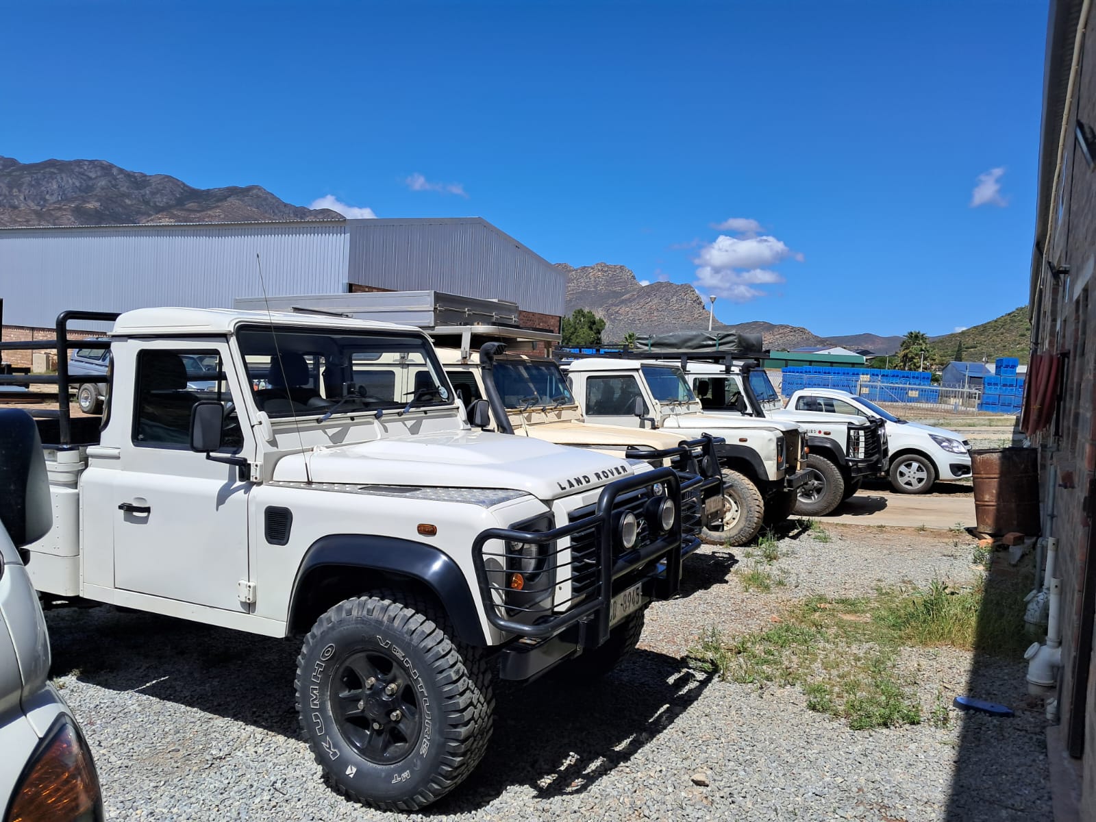 Engine overhaul and diagnostics work